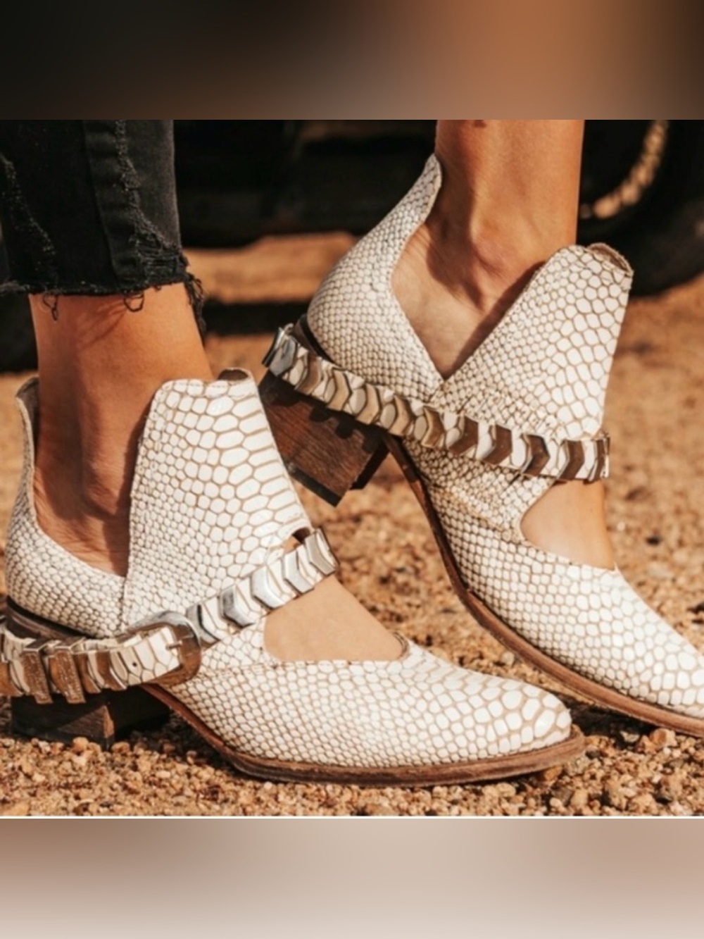 Freebird by Steven Blade Cream Snakeskin Leather Cutout Ankle Boots Size 8